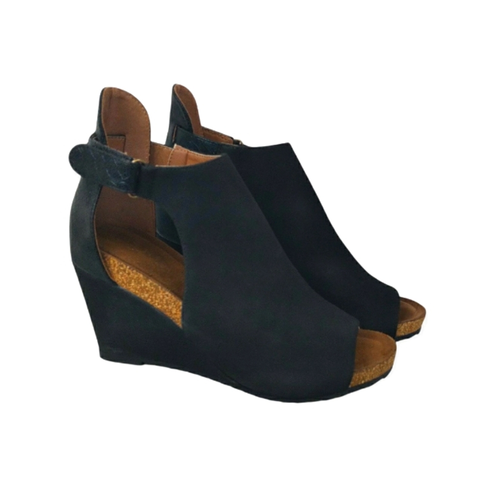 Womens black and tan wedge shoes